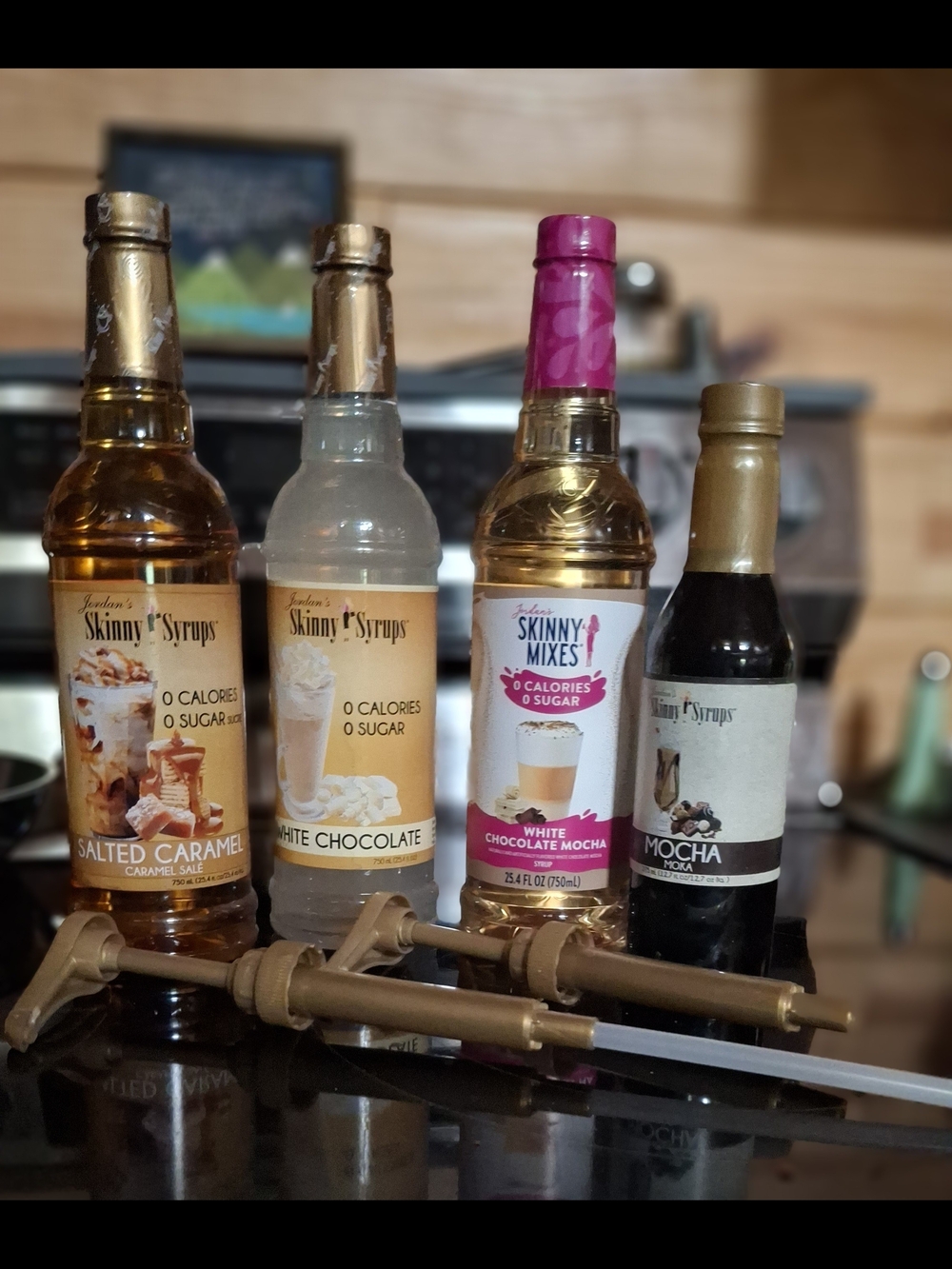Jordan Skinny Syrups Assorted Flavor Bottles in Gold, Clear, Pink, Brown